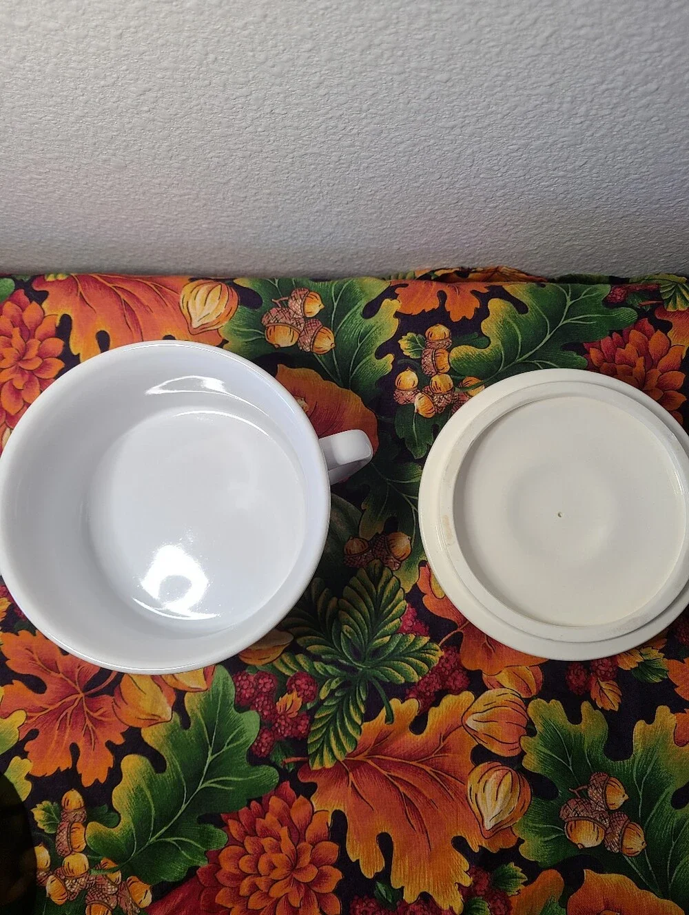 Vintage FTD Soup Bowl With Lid Covered Serving Bowl Chicken Vegetable Pattern